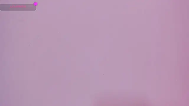 MissCurvyTopのライブXXXチャット