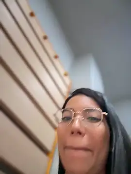 SheenaBrooke: διαδικτυακό σόου στην κάμερα