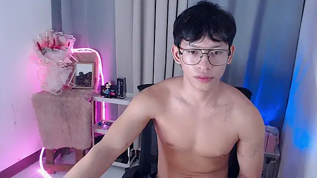 pinkcock_froi2305's Live XXX Chat
