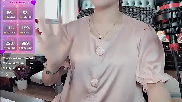 Caryln-Bun's Webcam Show