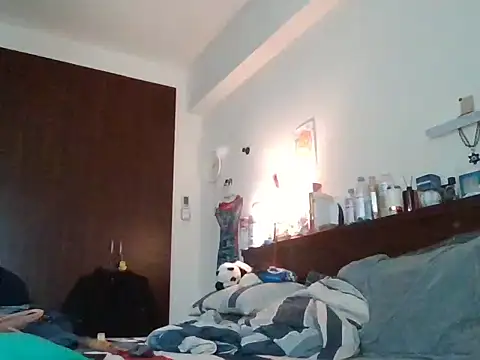 ilove90123 Adlı Modelin Canlı XXX Sohbeti