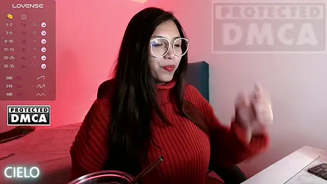 Онлайн чат XXX Cieloww