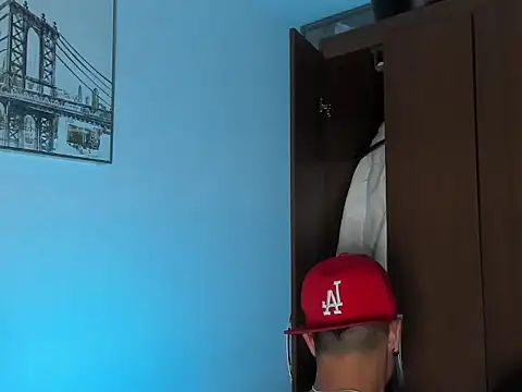 Show modela noahsaint na web-kameri