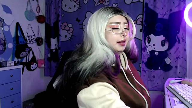 lussyevans24's Live XXX Chat