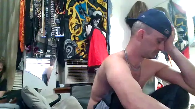 slinginbigDn Live XXX chat