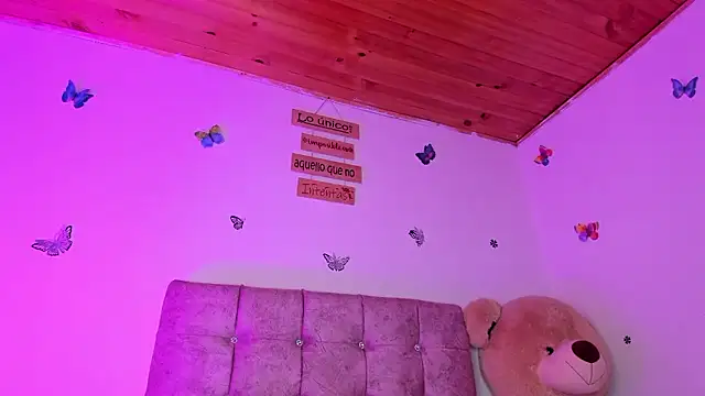 Lia_Roses3x 라이브 XXX 채팅