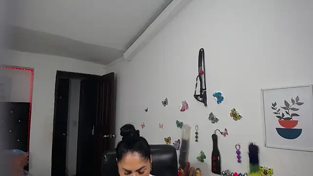 mature_bigboobs10's Live XXX Chat