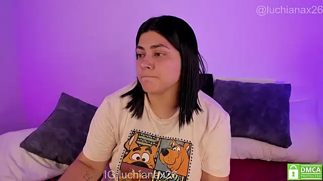 lucy26_ Live XXX-Chat