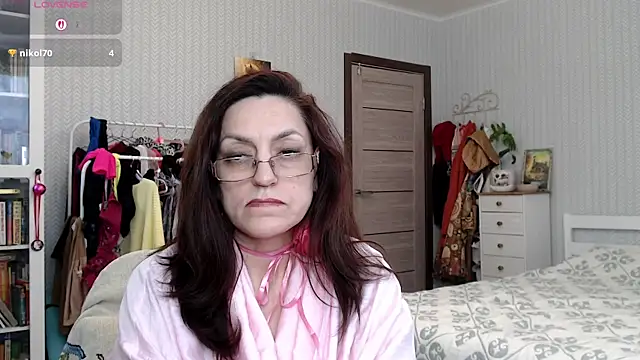 Czat XXX na żywo – Vivian-Alluring