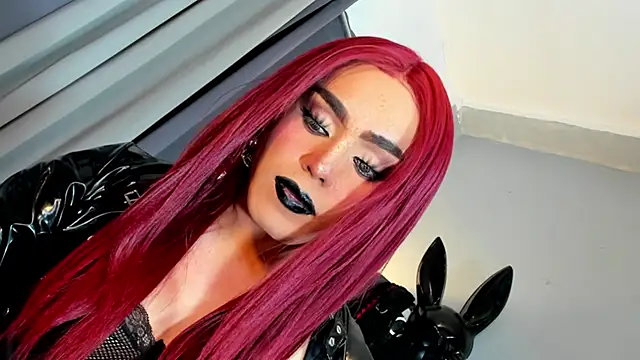 DominaAurumXXX: онлайн-секс-чат