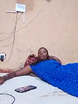 SEXY-NAIMA webcam show