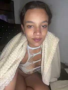 Chat XXX en directo de Nyxx_Velariia