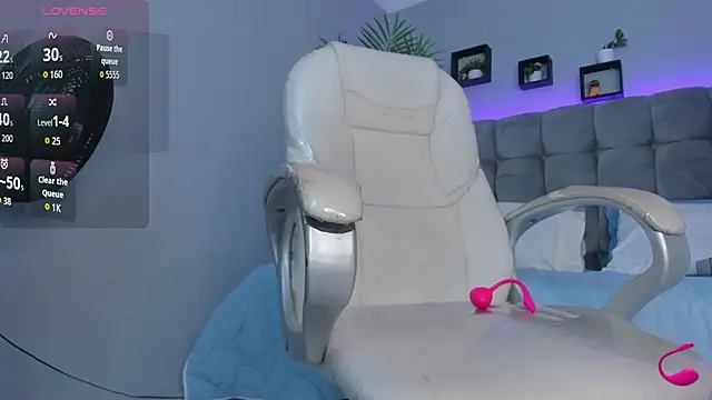 Chatroom XXX en direct de Ari_coopeer