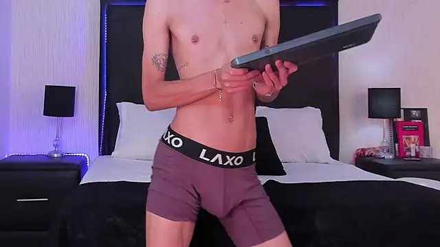 TadeoFostter's Webcam Show