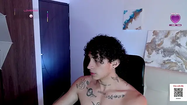 Jay_Taylor1_ Live XXX-Chat