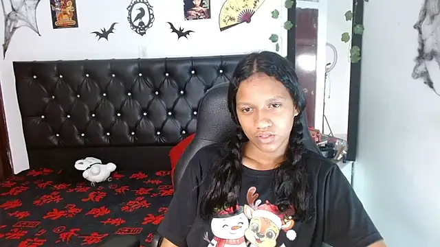 Pokazy przed kamerką – Luna_Ebony_