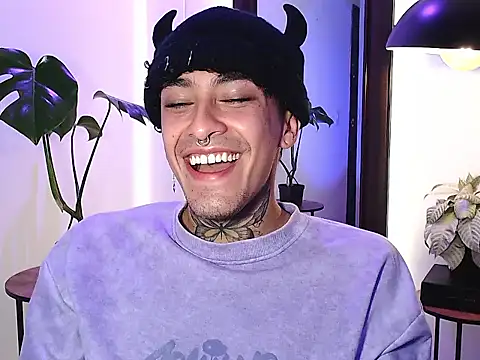 stevennavarro লাইভ XXX চ্যাট