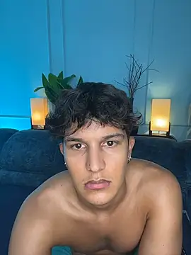 Leo_Savage_ Live XXX-Chat