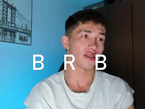 Show modela noahsaint na web-kameri