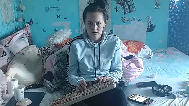 brighteyes77 live XXX chat