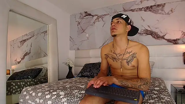 Chat +18 de Anastacia_CristhianGrey ao vivo