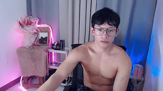 pinkcock_froi2305's Live XXX Chat