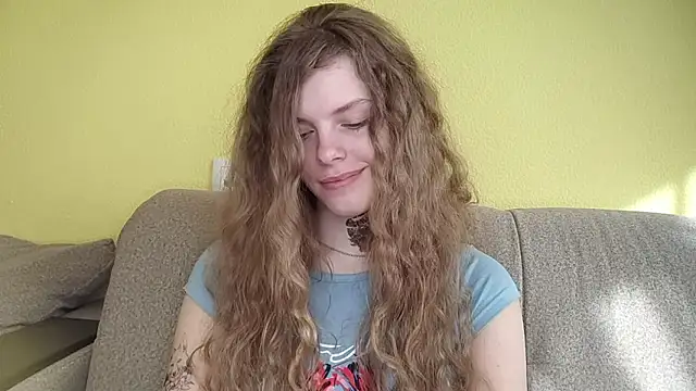 RayaNenlia Adlı Modelin Canlı XXX Sohbeti