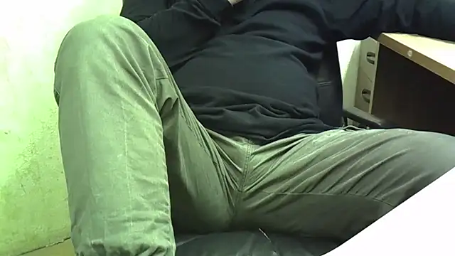 nikdov3 Chat XXX in diretta