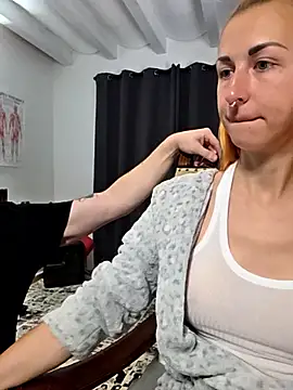 Živý XXX chat kylie_blck