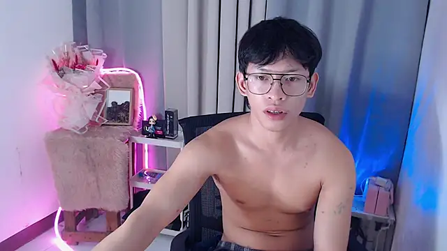 pinkcock_froi2305 Webcam Show