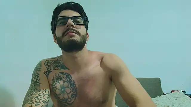 Chat +18 de thomas_gun ao vivo