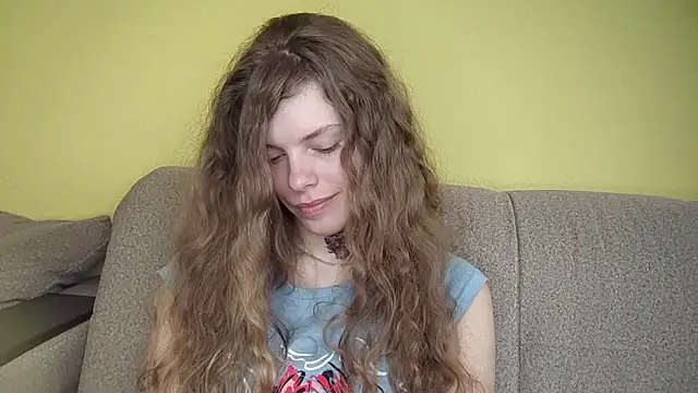 RayaNenlia 现场XXX聊天