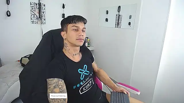 Leonard_Price Live XXX-chat