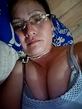 Cucci07: онлайн-секс-чат