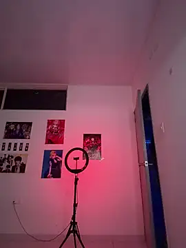 18_salo Live XXX-chat