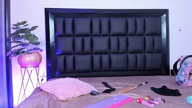 Chat XXX ao vivo de mia_roosee1