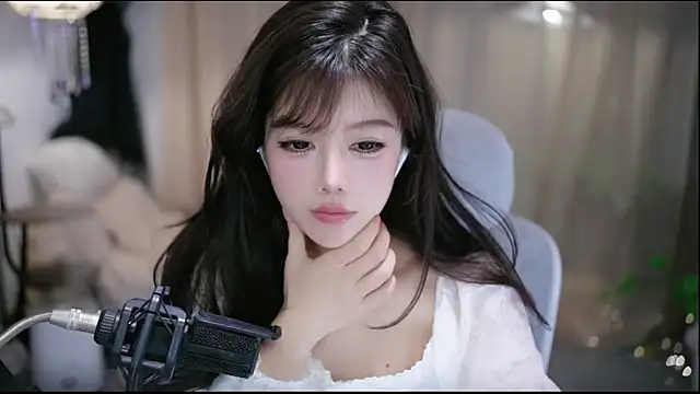 Cecily: απευθείας συνομιλία ΧΧΧ