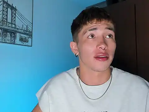 noahsaint Chat XXX live