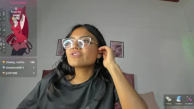 Chat +18 de luna_velveth ao vivo