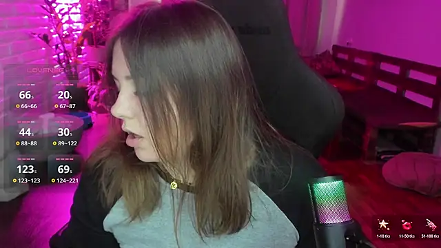 XNirvanaX's Live XXX Chat