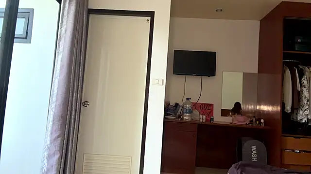 Chat +18 de kamila_18_french ao vivo