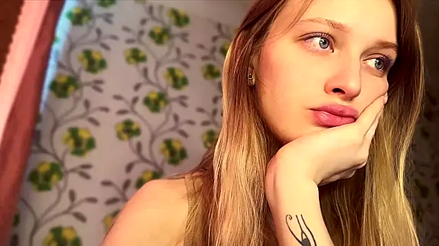 StarFrom_Hell's Live XXX Chat