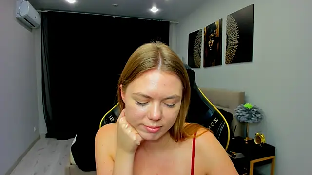 Strawberrye's Live XXX Chat