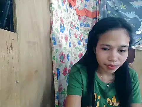 Chat +18 de PinaySkinnyGirl ao vivo