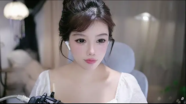 Chat +18 de Cecily ao vivo