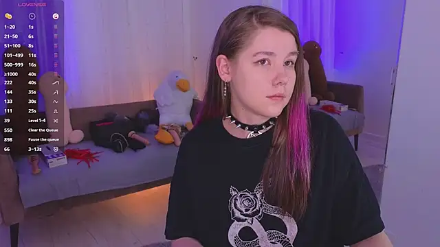 Mira_Falls' Live XXX Chat