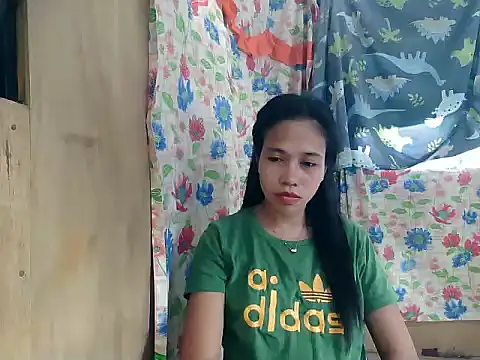 PinaySkinnyGirl Adlı Modelin Canlı XXX Sohbeti