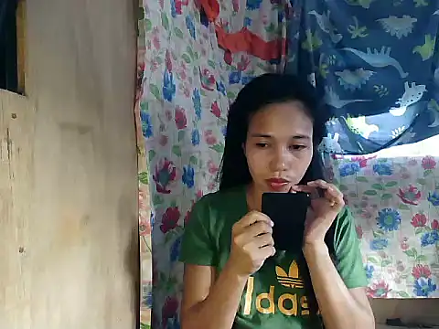 PinaySkinnyGirl Chat XXX live