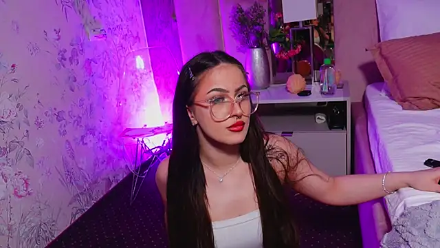 LucyLextonX Live XXX-Chat