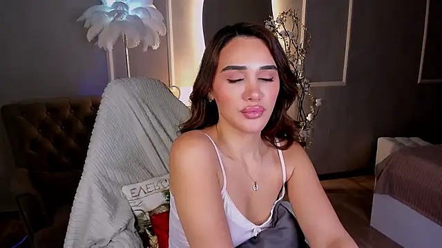 Kimberly_ChapmanのライブXXXチャット